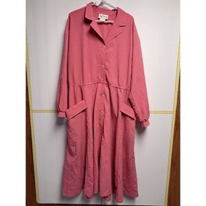 Vintage Womens Pink, Long Sleeved Shirt Dress With Belt. Missing One Belt Loop.